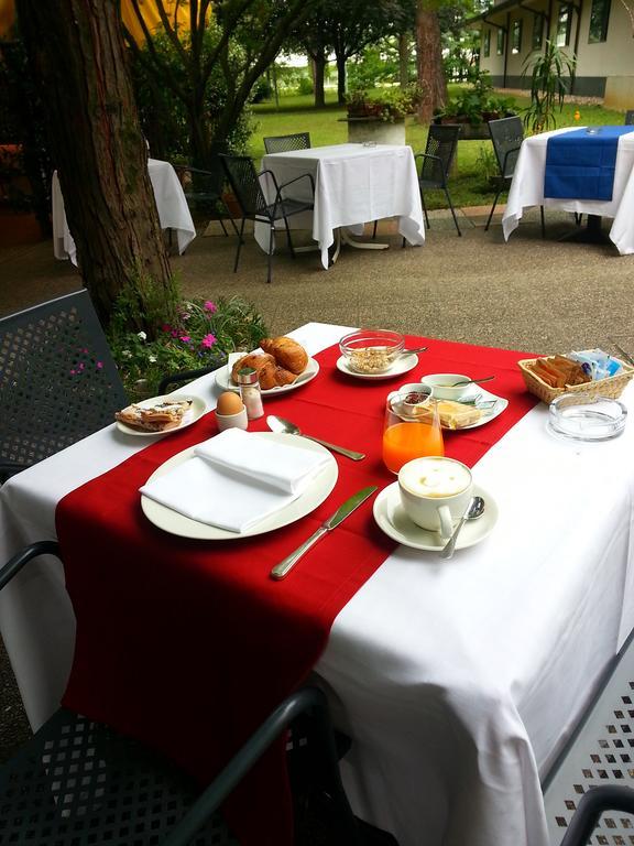 Locanda Alle Officine Buttrio ภายนอก รูปภาพ